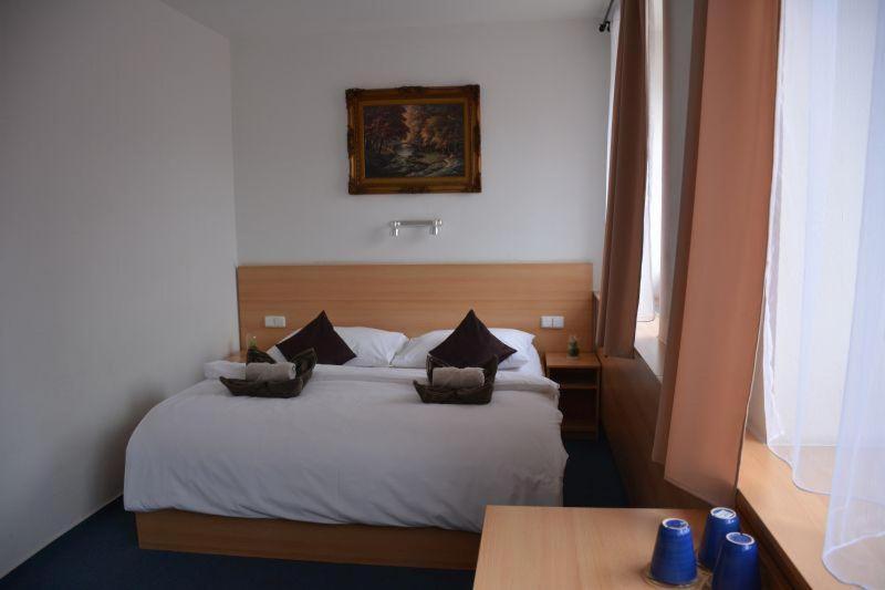 Hotel O.K. 1 Beroun  Εξωτερικό φωτογραφία