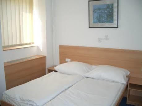 Hotel O.K. 1 Beroun  Εξωτερικό φωτογραφία