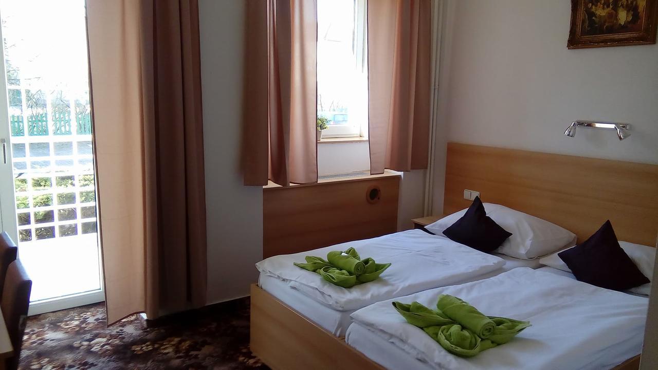 Hotel O.K. 1 Beroun  Εξωτερικό φωτογραφία